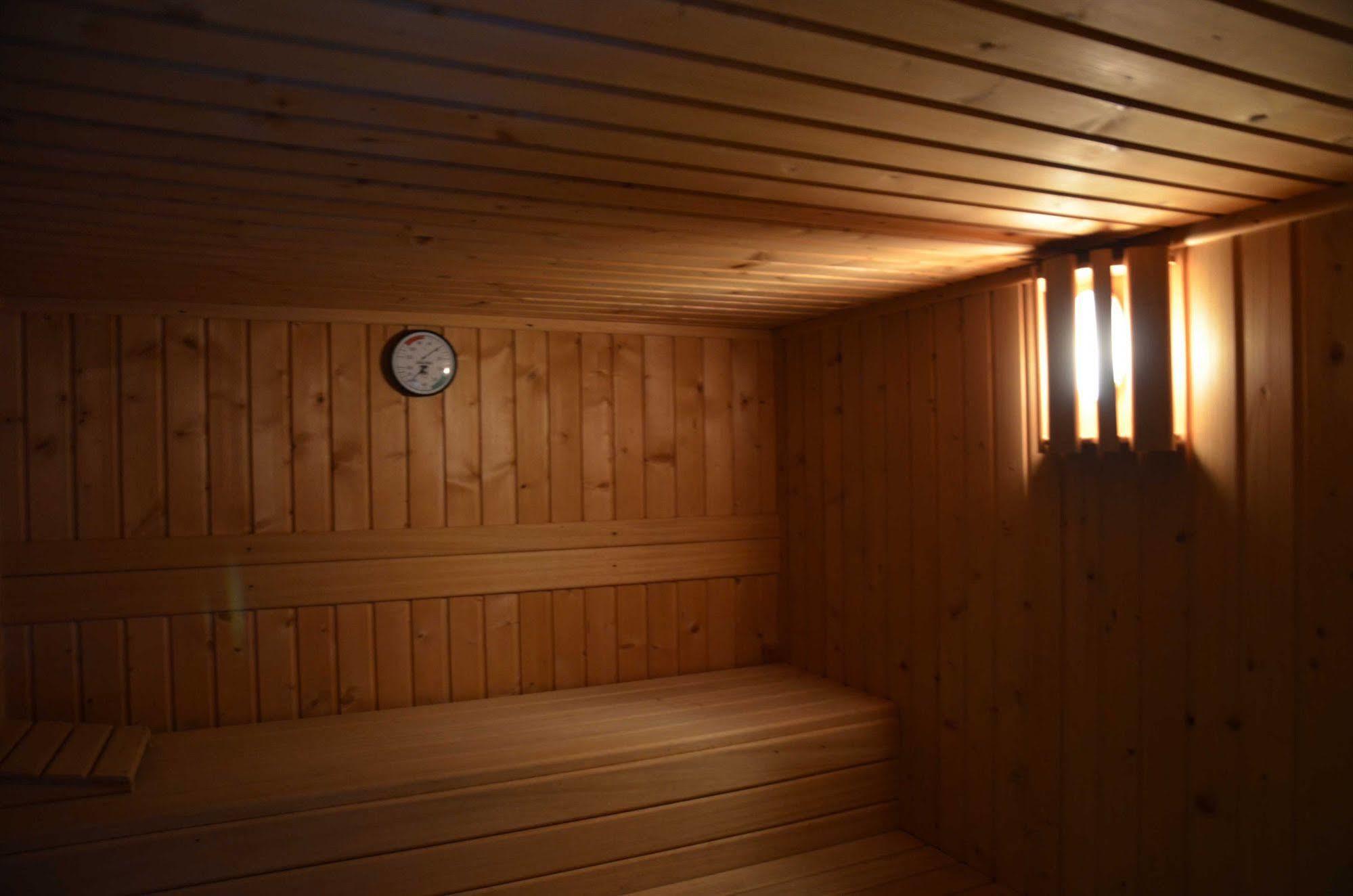 Apartamentos Spa Cantabria Infinita Cillorigo de Liébana Exterior foto